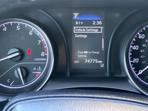 Used 2022 Toyota Camry SE image 27