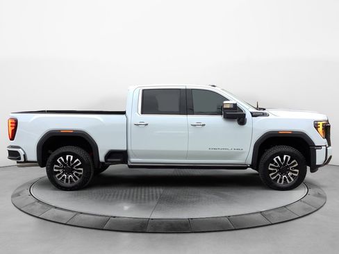 New 2026 GMC Sierra 2500 Denali Ultimate AWD/4WD image 8