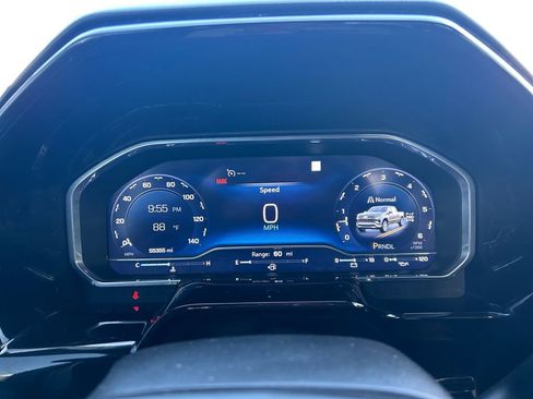 Used 2022 Chevrolet Silverado 1500 LT AWD/4WD image 19