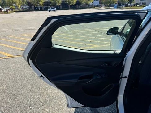 Used 2023 Chevrolet Bolt EUV Premier w/ Sun & Sound Package image 16