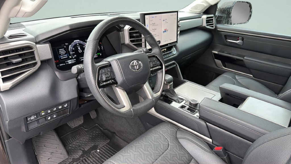 Used 2024 Toyota Sequoia Limited w/ Tow Technology Package AWD/4WD image 32