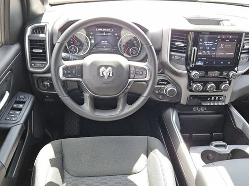 New 2026 RAM 1500 Express AWD/4WD image 12