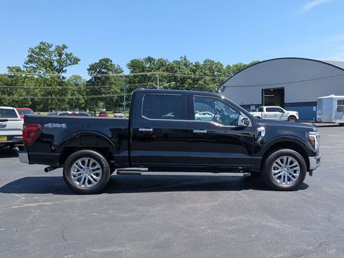 Used 2025 Ford F150 Lariat w/ Equipment Group 502A High AWD/4WD image 8