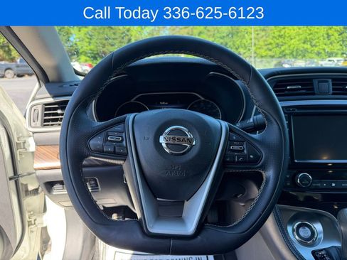 Used 2017 Nissan Maxima Platinum FWD image 16