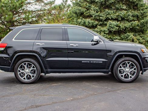 Used 2019 Jeep Grand Cherokee Limited w/ Luxury Group II image 11