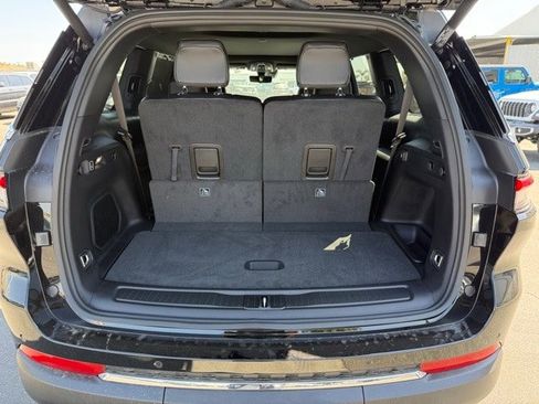 New 2025 Jeep Grand Cherokee L Limited w/ Luxury Tech Group II image 24