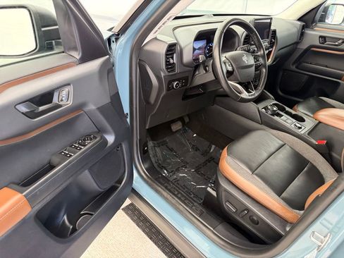 Used 2022 Ford Bronco Sport Outer Banks w/ Tech Package AWD/4WD image 32