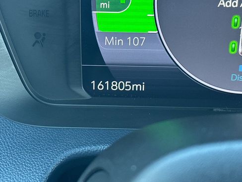 Used 2022 Chevrolet Bolt EUV Premier w/ Super Cruise Package image 40