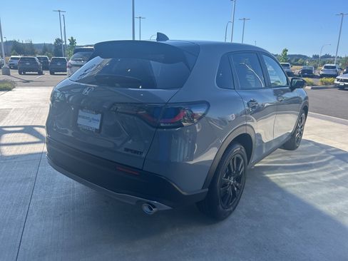 New 2026 Honda HR-V Sport image 5