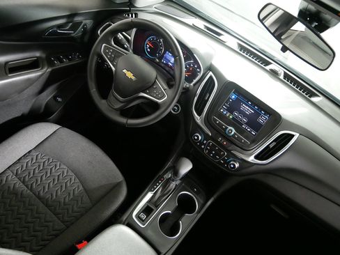 Used 2023 Chevrolet Equinox LT image 9