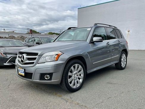 Used 2011 Mercedes-Benz GLK 350 4MATIC image 4
