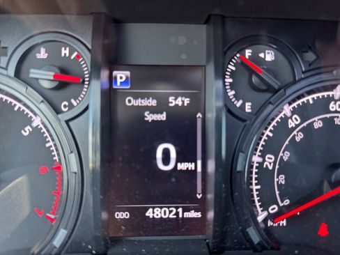 Used 2023 Toyota 4Runner SR5 Premium image 11