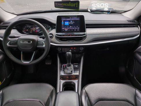 Used 2022 Jeep Compass Latitude image 15