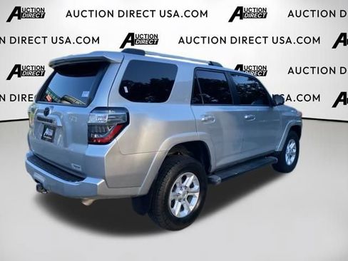 Used 2020 Toyota 4Runner SR5 Premium AWD/4WD image 25