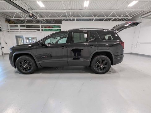 Used 2023 GMC Acadia AT4 w/ Preferred Package image 11