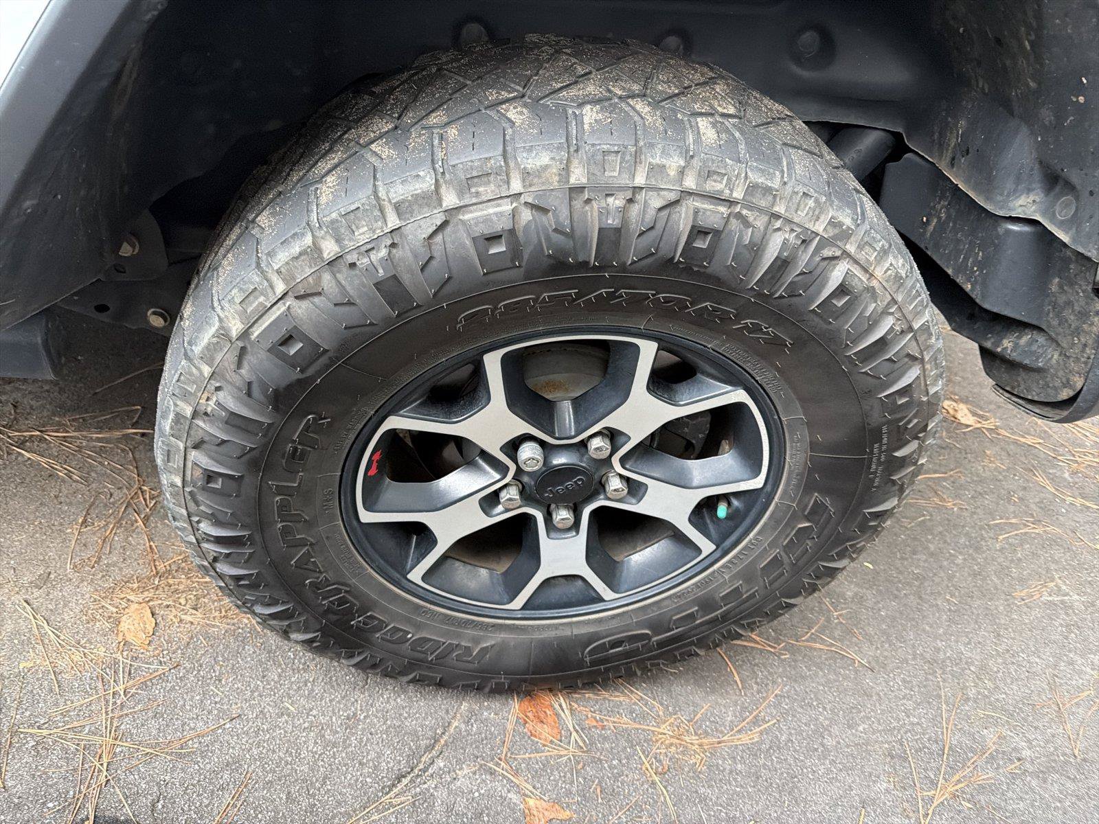 Used 2021 Jeep Wrangler Unlimited Rubicon AWD/4WD image 7