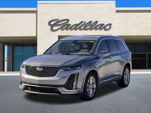Certified 2023 Cadillac XT6 Premium Luxury image 9