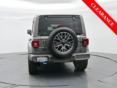 Used 2022 Jeep Wrangler Unlimited Sahara image 8