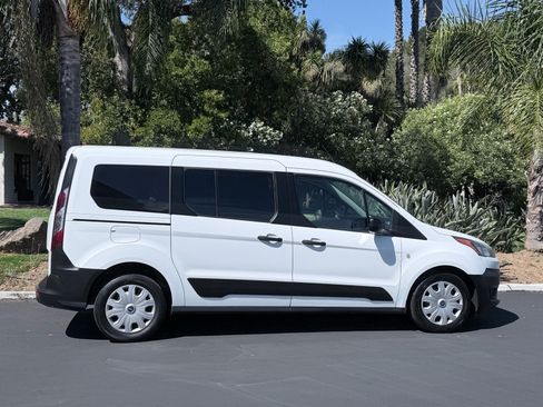 Used 2022 Ford Transit Connect XL FWD image 6