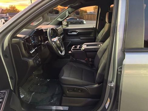 Certified 2025 Chevrolet Silverado 1500 LT image 12