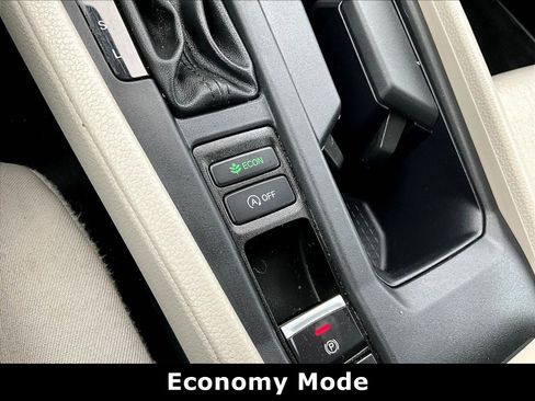 Used 2023 Honda Accord LX image 14