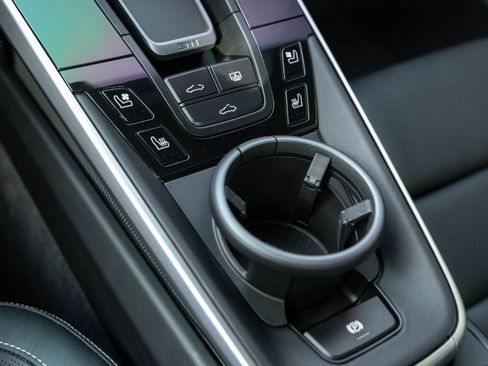 Certified 2021 Porsche 911 Carrera image 29