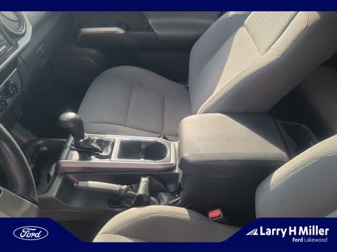 Used 2018 Toyota Tacoma SR5 image 15