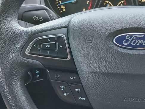 Used 2016 Ford Focus SE FWD image 24