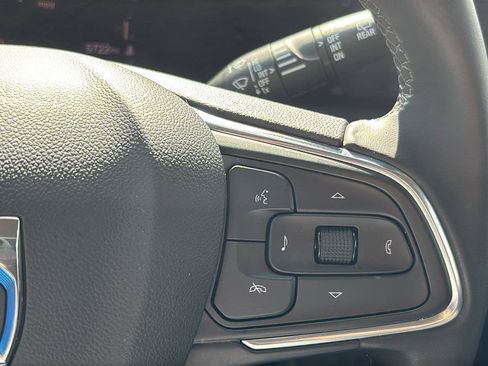 Certified 2024 Buick Encore GX Sport Touring FWD image 28