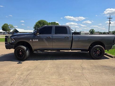 Used 2015 RAM 3500 Tradesman w/ Chrome Appearance Group AWD/4WD image 2
