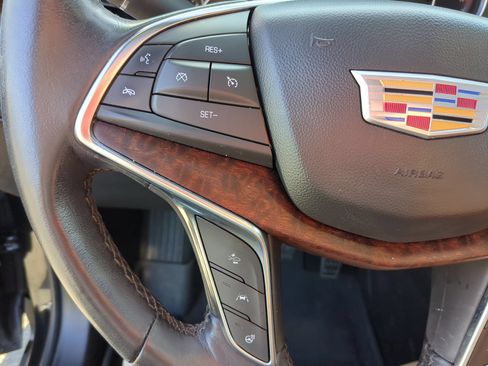 Certified 2023 Cadillac XT5 Premium Luxury w/ LPO, Floor Liner Package AWD/4WD image 17
