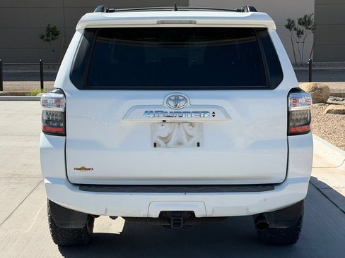 Used 2023 Toyota 4Runner SR5 AWD/4WD image 7