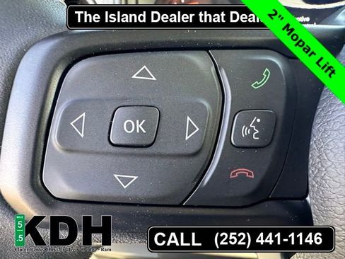 New 2025 Jeep Gladiator Sport AWD/4WD image 15
