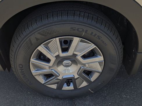 New 2026 Nissan Kicks S FWD image 7