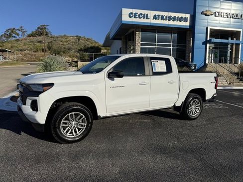 Certified 2024 Chevrolet Colorado LT w/ LT Convenience Package II image 2