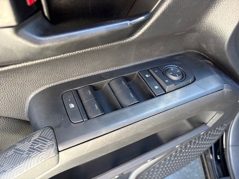 New 2025 Toyota Tacoma SR5 image 20