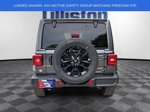 Used 2025 Jeep Wrangler Unlimited Sahara w/ Safety Group AWD/4WD image 5