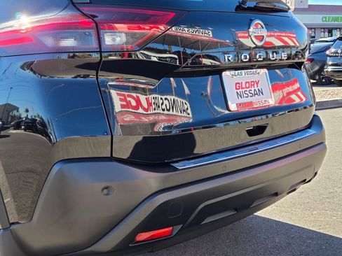 Certified 2021 Nissan Rogue S image 9