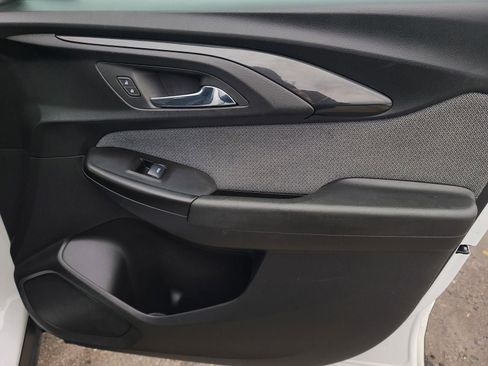 Used 2023 Chevrolet TrailBlazer LS image 20