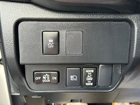Used 2023 Toyota Tacoma TRD Sport w/ Black Out Package (TMS) AWD/4WD image 14