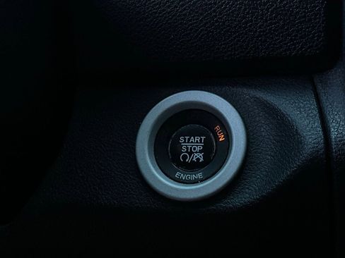 Used 2015 RAM 1500 Sport w/ Ignition Orange Sport Package image 30