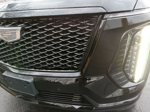 Used 2026 Cadillac Escalade ESV Sport w/ LPO, ONYX Package image 7