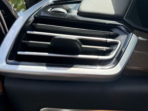 Used 2022 BMW X5 xDrive40i AWD/4WD image 28