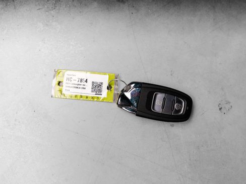 Used 2021 Lamborghini Huracan STO RWD image 73