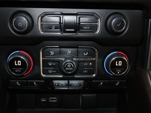 Used 2021 Chevrolet Tahoe LT RWD image 29