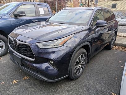 Used 2021 Toyota Highlander XLE