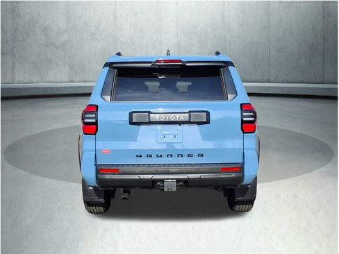 Certified 2025 Toyota 4Runner SR5 image 27