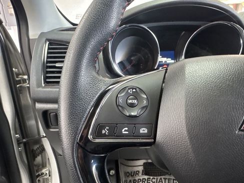 Used 2022 Mitsubishi Outlander Sport LE FWD image 12