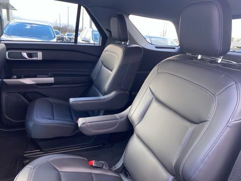 Certified 2023 Ford Explorer XLT w/ Equipment Group 202A image 22