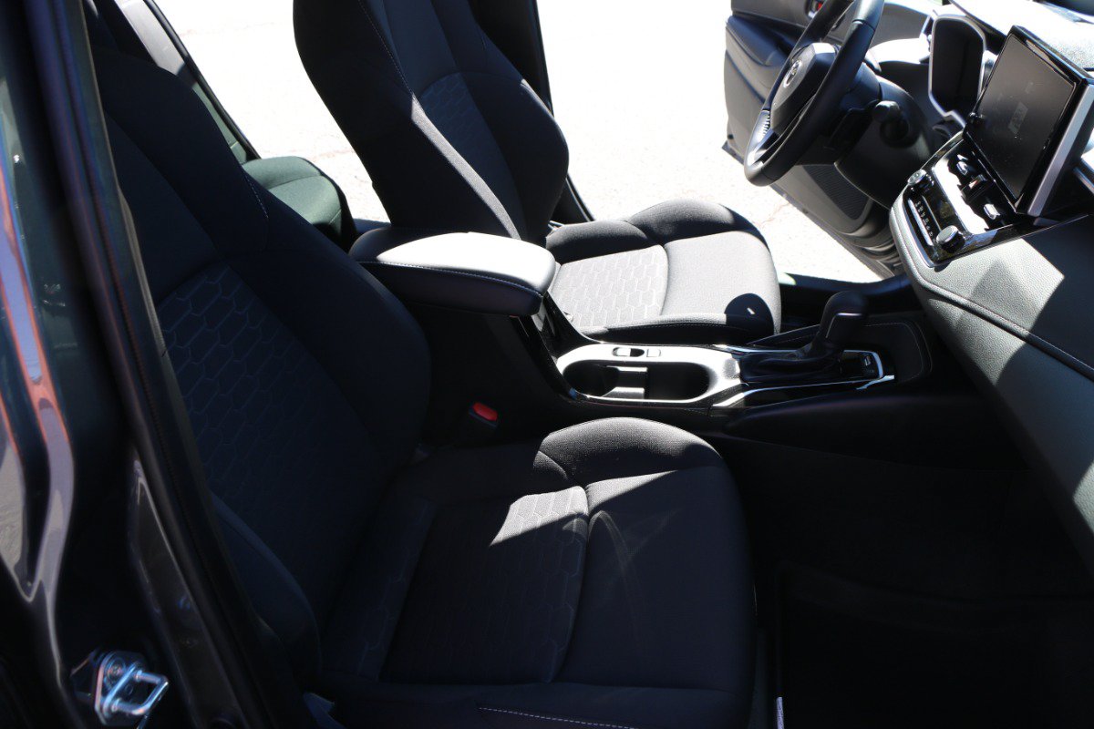 Used 2026 Toyota Corolla SE FWD image 25